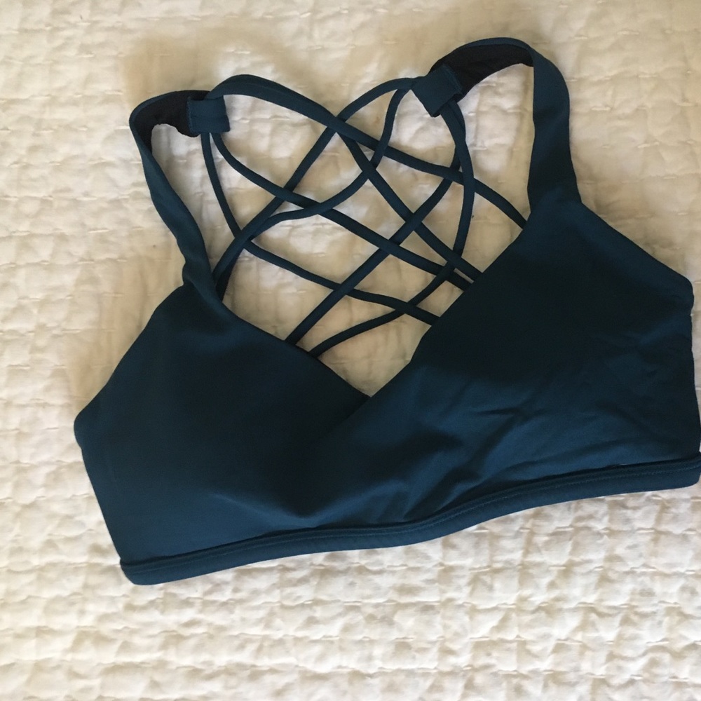 Lululemon Free To Be Bra Size 6 In Dark Blue